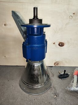 Peletovací lis na dodělání - AKCE PL120 pro motor 3 kW - 3