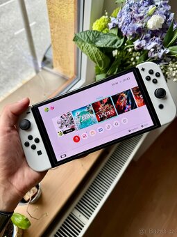 Nintendo Switch OLED + Pro Controller a Hry - 3
