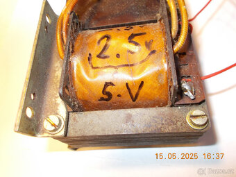transformátor 2x 2.5v = 5v - 3