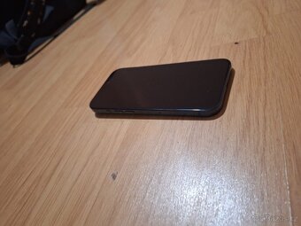 📱 Prodám iPhone 15 Pro 256 GB - 3