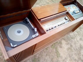 Strare rádio Grundig. - 3