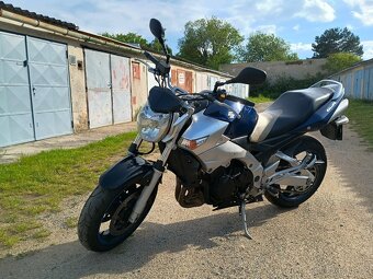 Suzuki GSR 600 - 3