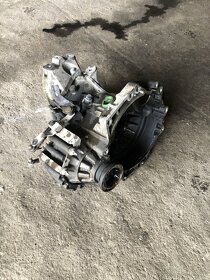 SKODA OCTAVIA 1.6i-55Kw——-PREVODOVKA - 3
