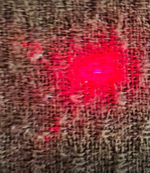 Sběratelský zapalovač s laserovým zaměřovačem - 3
