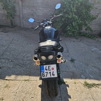 Suzuki gsr 600 - 3