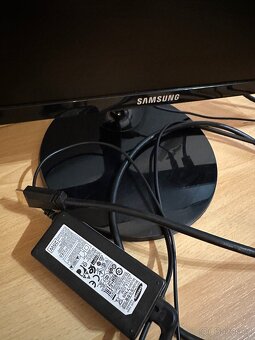monitor Samsung S24F350FHU - 3