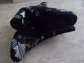 KRASNÉ OJEDINĚLÉ KOTNIKOVE BOTY V.38 TOP STAV - 3