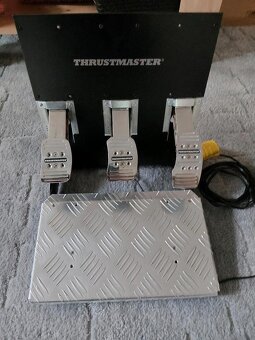 Thrustmaster TX Racing Wheel volant s pedály - 3