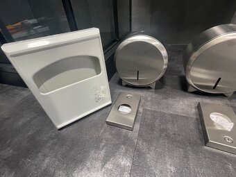 Koupelnové doplňky - 3