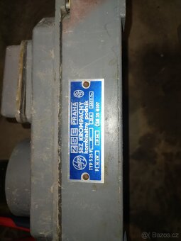 Vypínač s pojistkami - 3