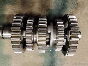 Prodám převodovku Yamaha YZF250 - 3