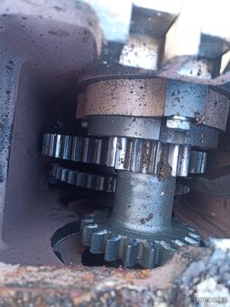 Převodovka a rozvodovka Zetor 7245 - 3