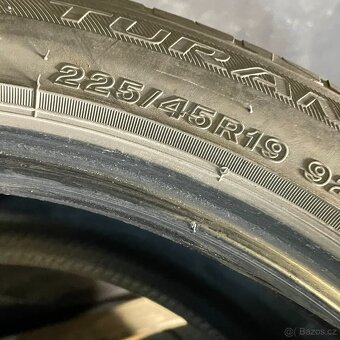 Letní pneu 225/45 R19 92W Bridgestone 3,5mm - 3