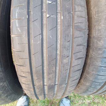 205/60 R16 Goodyear EfficientGrip Performance - 3