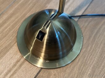 Stojací nastavitelná lampa. - 3