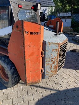 Smykový nakladač BOBCAT Scat Trak 1300HD Kubota - 3