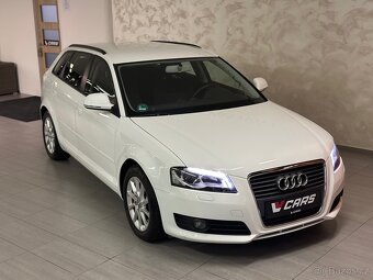 Audi A3 Sportback 1.4 TFSI Xenon / Sport / výhřev / STK - 3
