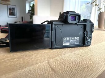 Canon EOS M50 + 15–45 mm objektiv - 3