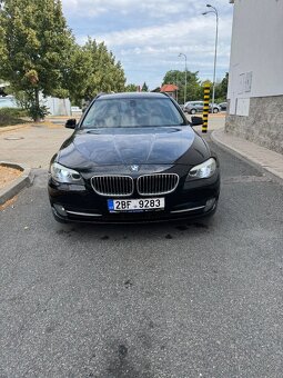 BMW F11 2011 530d 248t km 3.0d Automat kůže nové přední brzd - 3