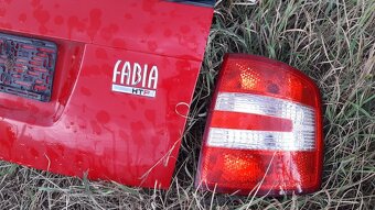 FABIA 5.DVEŘE, světla, kompletní včetně KLÍČE,STAV PERFEKTNÍ - 3
