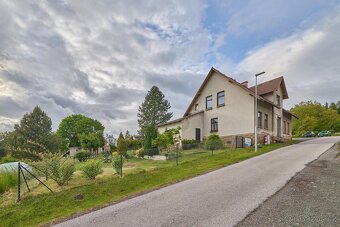 Prodej rodinného domu s bytem a nebytovými prostory a zahrad - 3