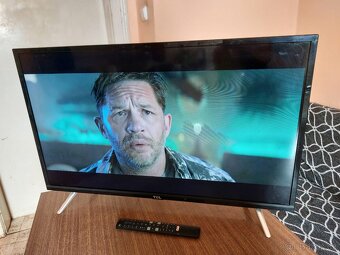Smart TV TCL - 81 cm - 3