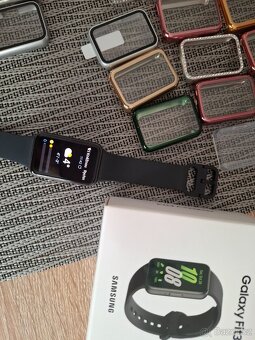 Samsung galaxi fit3. Zánovní hodinky, koupené před 8.měsíci - 3