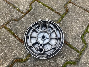 Prodám zadní brzdový štít simson S51 - 3