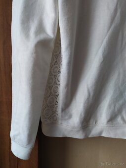 hezká bílá halenka - 3