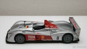 AUDI R10 TDI "Le Mans" 2006 Revell (1:24) - 3
