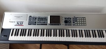 Roland Fantom X8 - 3