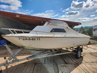 Kajutova lod 5x2m, plachta, motor 70hp, vlek - 3