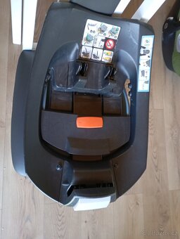 Prodám autosedačku vajíčko Cybex - 3