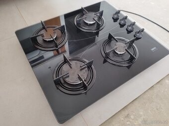 Plynová varná deska Zanussi - 3