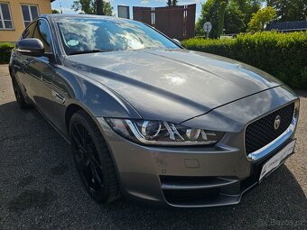 JAGUAR XE 2017 2.0D 132kW,VÝHŘEVY,NAVI,TEMPOMAT,SERVISKA - 3