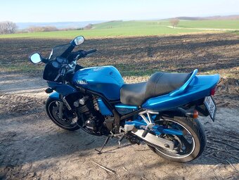 Yamaha Fazer fzs 600 - 3
