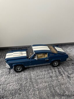 LEGO Ford Mustang 1967 10265 - 3