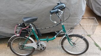Jízdní kolo s přídavným benzínovým motorem - 3