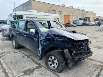 Toyota Hilux 3.0 D4D automat 2010 - 3
