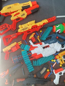 Nerf pistole +ostatní - 3