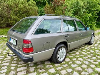 Mercedes W124, 300TD 4Matic, nádherný stav, 2x sada kol - 3