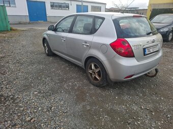 Kia Ceed  1,4 16v  r.v.2007 - 3
