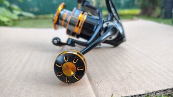 🐟 Rybářský naviják NOVÝ – design černozlatý, CNC klička - 3