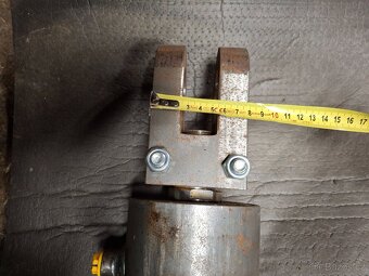 Hydraulický válec - 3