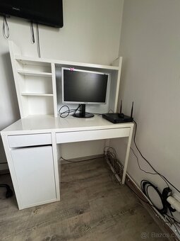 IKEA psací stůl Micke s nástavcem a dětskou židlí - 3