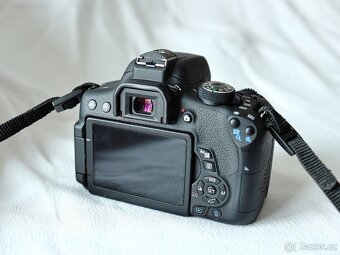 CANON EOS 750D - 3