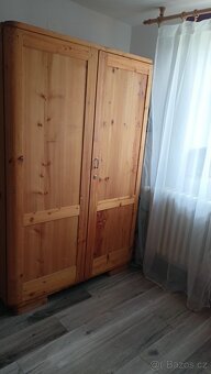 2x masivní šatní skříň - 3
