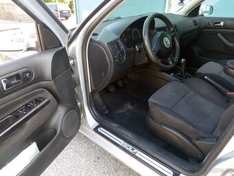 Volkswagen golf - 3