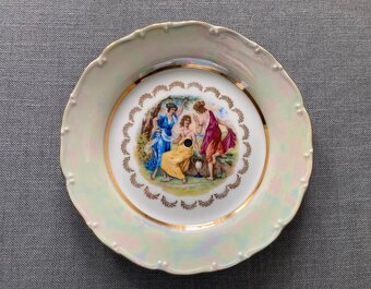 Porcelánové talíře a na etažér Tři Grácie Thun - 3