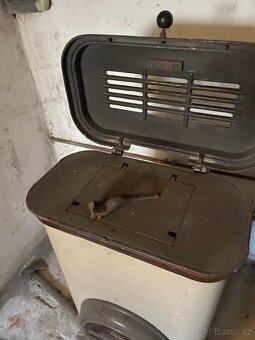 Krbová kamna historická - 3